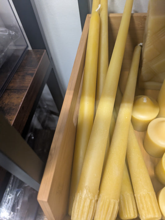 Beeswax Tapers- pair (2)