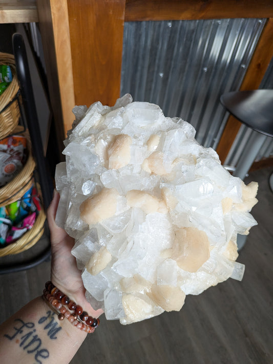 Apophyllite and stillbite